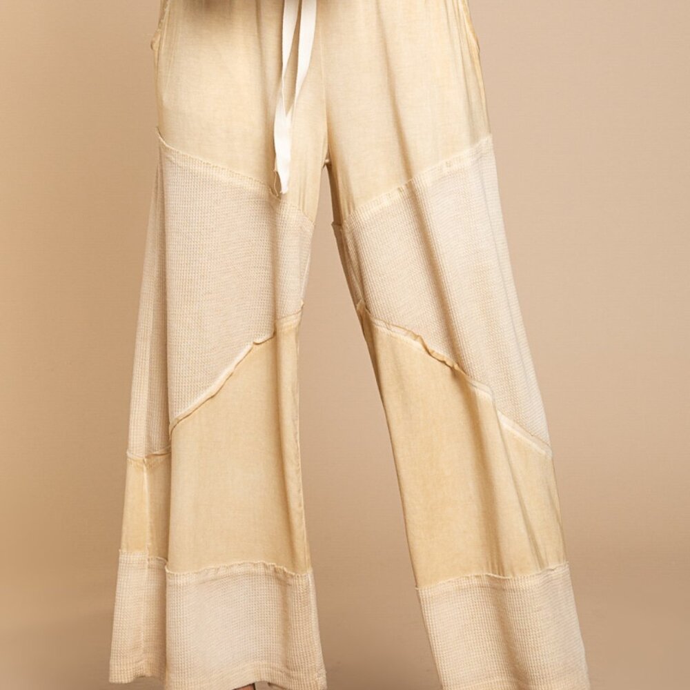 PP28 POL Black BETTY gray loose knit culotte pants featuring ribbed fabrication - Picture 3 of 4